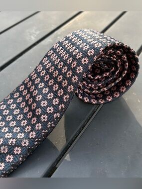 Thomas Pink 100% Silk Tie Jermyn St London Handmade in England $105